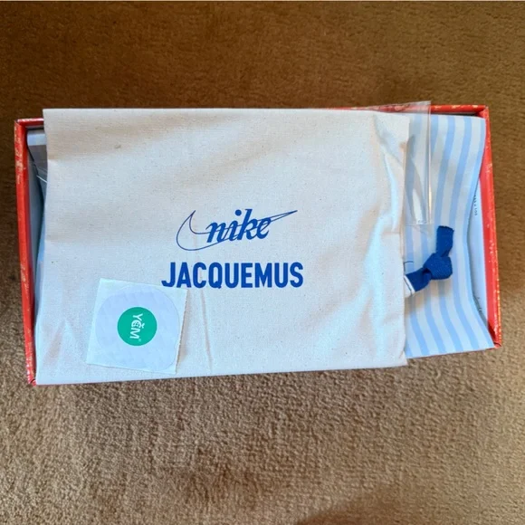 Nike x Jacquemus Moon Shoe - Picture 7 of 8